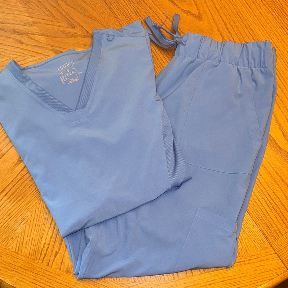 Hanes ceil blue V-Neck scrub top